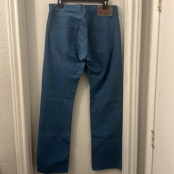 Levi's 501  Mens Jeans Size 32x32 blue Straight Fit Button Fly Denim - Picture 1 of 15
